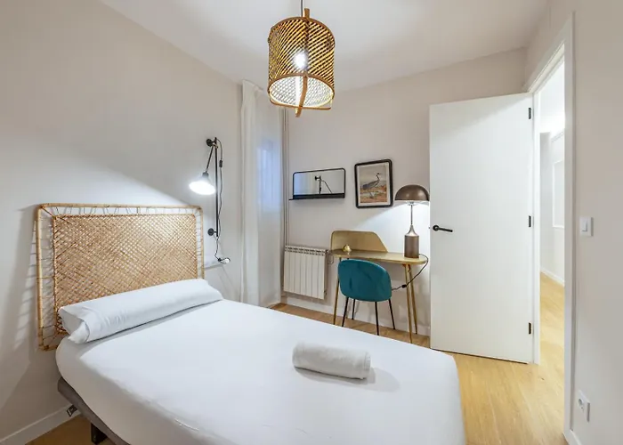 Апартаменты Bebarceloner Eixample *