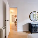 Bebarceloner Eixample Apartment *